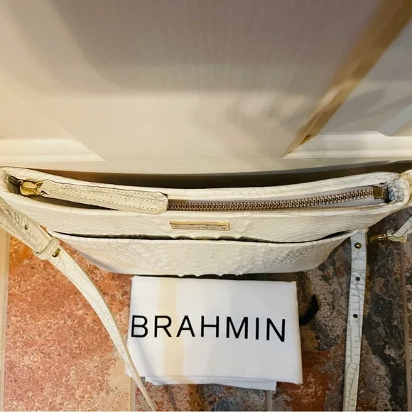 VINTAGE BRAHMIN JODY WHITE IVORY MELBOURNE GENUINE LEATHER CROSSBODY BAG!!